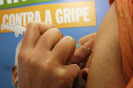  Vacina contra a gripe fica disponível para todos os públicos até sábado (31) no RN