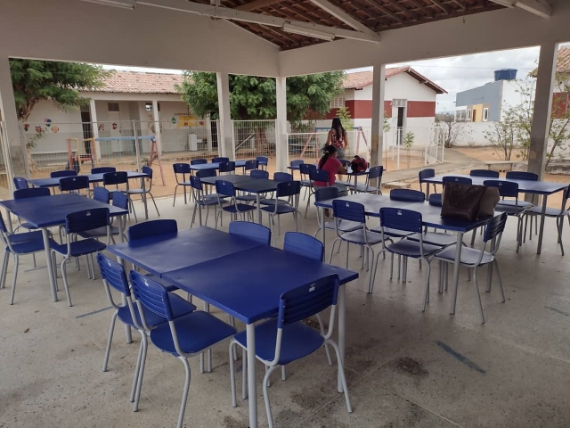  Prefeitura de Santa Cruz/RN investe quase R$ 500 mil na compra de equipamentos e mobiliários para escolas da rede municipal de ensino