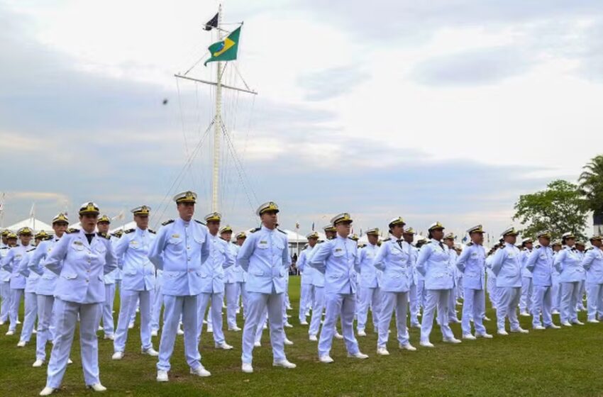  Marinha abre concurso para oficiais temporários com 13 vagas em Natal; salário inicial é de R$ 9 mil