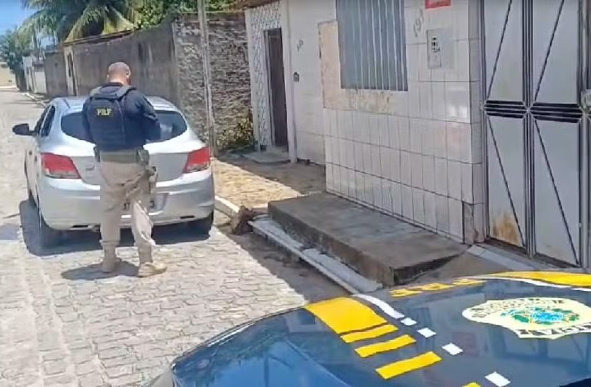  Motorista simula roubo de carro para escapar de infrações de trânsito após fugir de blitz da PRF em Natal