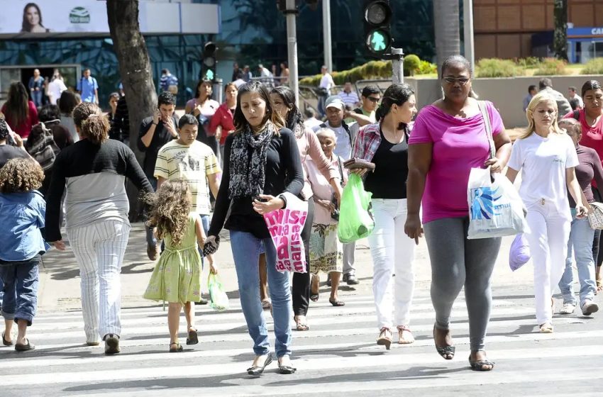  IBGE: em 14 estados, desemprego de 2024 foi o menor já registrado