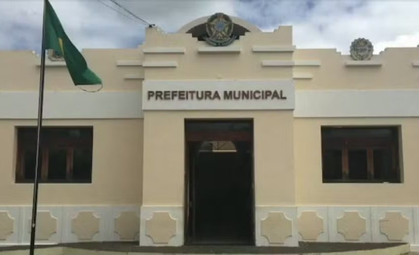  Ministério Público recomenda que prefeitura de cidade do RN exonere parente de prefeito nomeada para cargo na gestão