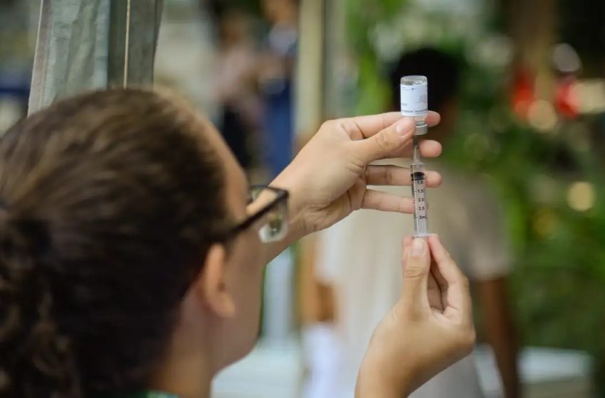 Vacinação nas escolas começa nesta segunda-feira