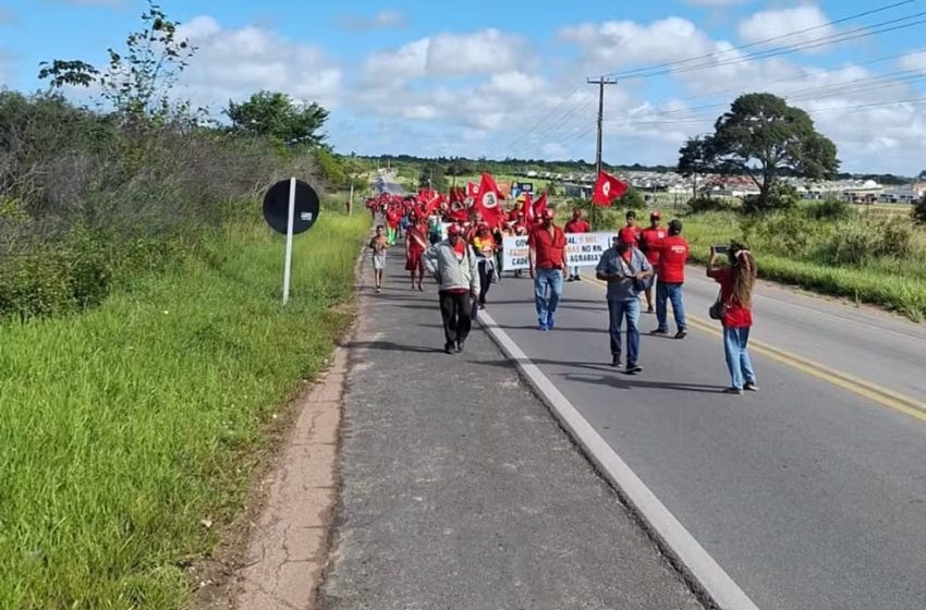  Manifestação afeta trânsito em rodovia federal na Grande Natal