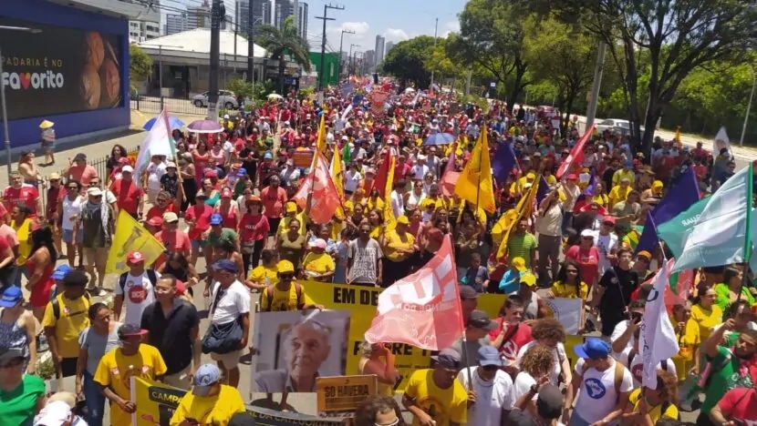  Multidões ocupam capitais contra anistia e PEC da Blindagem