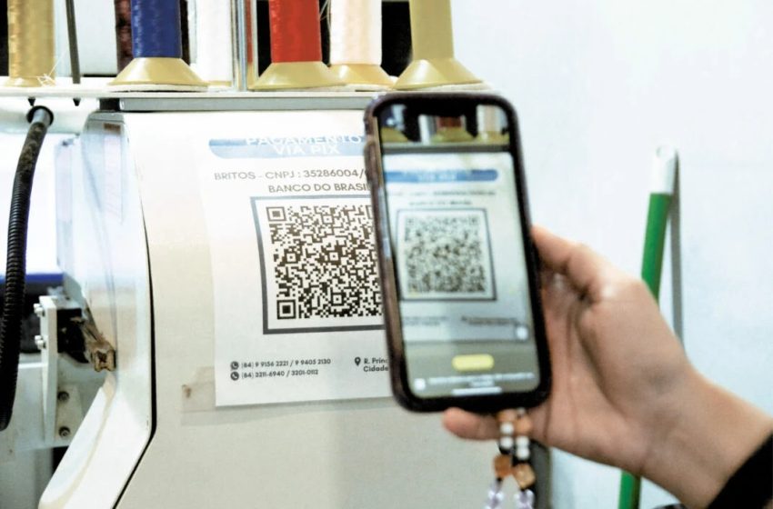  Usuários relatam instabilidade no Pix, em meio a falhas globais no AWS