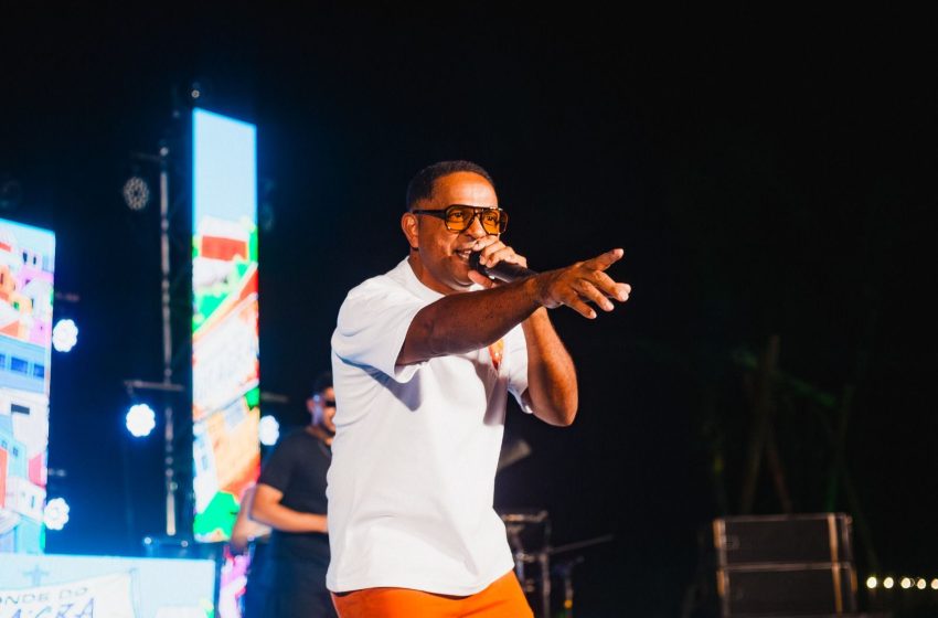  Arrastão no pranchão com Bonde do Grá Grá abre o Carnaval do Povo 2026 em Santa Cruz