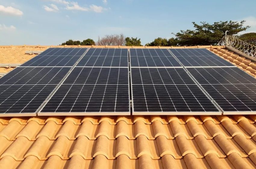  Defensoria apura aumento em taxas nas contas de clientes com sistema de energia solar no RN