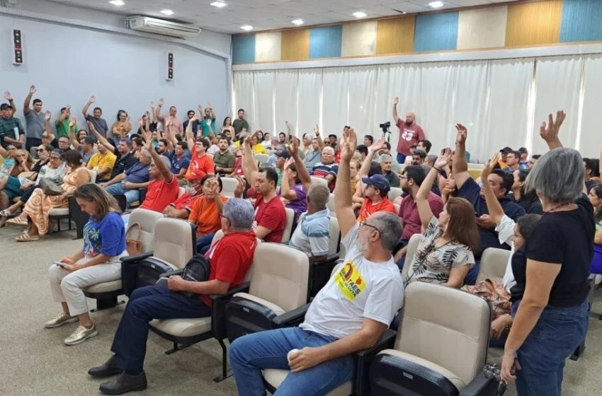  Técnicos-administrativos da UFRN aprovam greve a partir da próxima segunda-feira