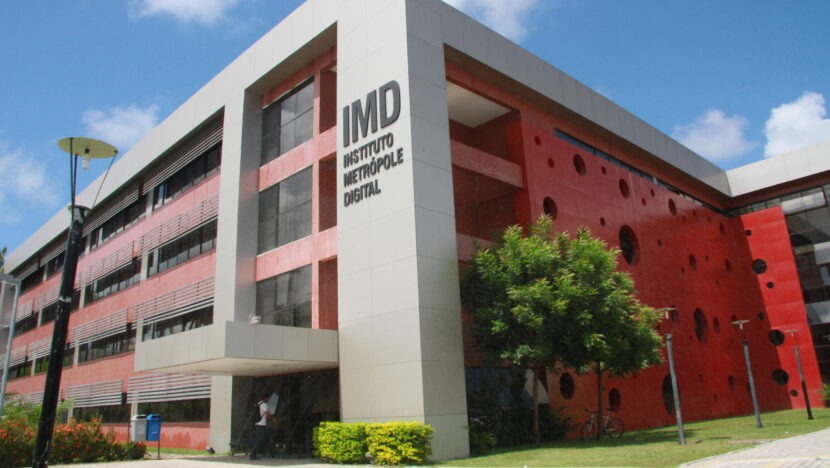  UFRN abre 90 vagas em cursos gratuitos de smartphone e computador para idosos