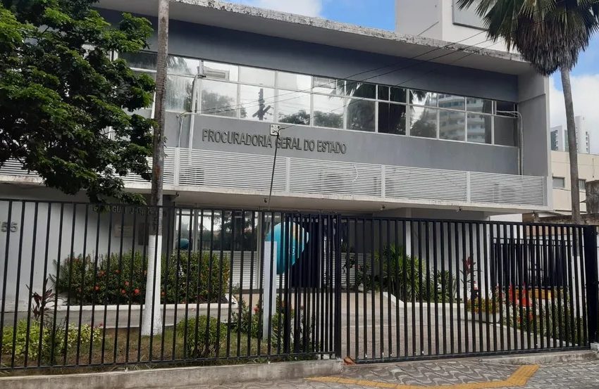  Concurso público da Procuradoria Geral do RN tem 22 vagas de analista jurídico e salário de quase R$ 9 mil