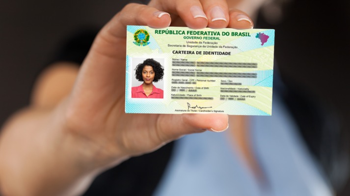  Governo adia exigência de nova identidade