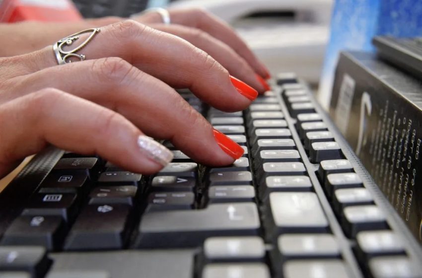  Programa gratuito abre 500 vagas para jovens do RN em busca do primeiro emprego; veja como participar