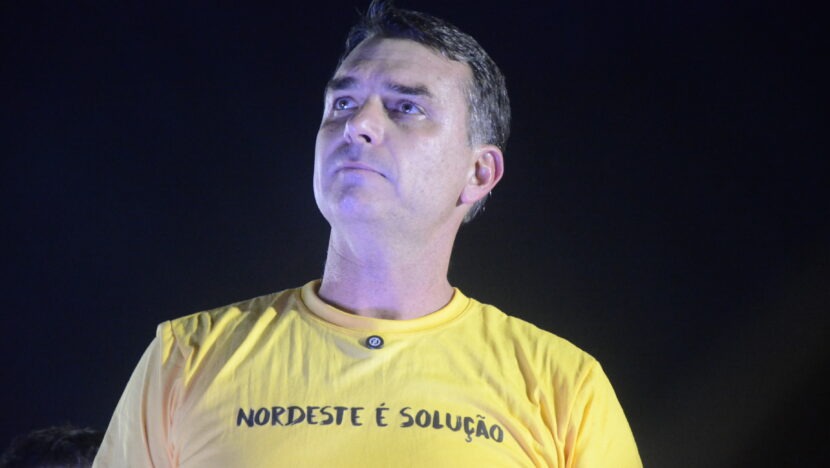  Flávio Bolsonaro é esperado no RN para motocarreata e comício em Natal nesta segunda-feira 21